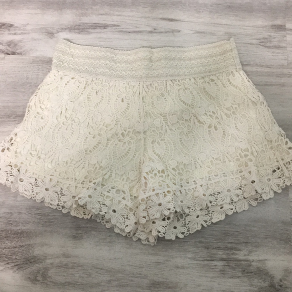 ❤ Crochet Lace Shorts - Size S